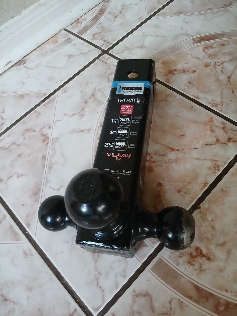 Black Tri-Ball Trailer Hitch